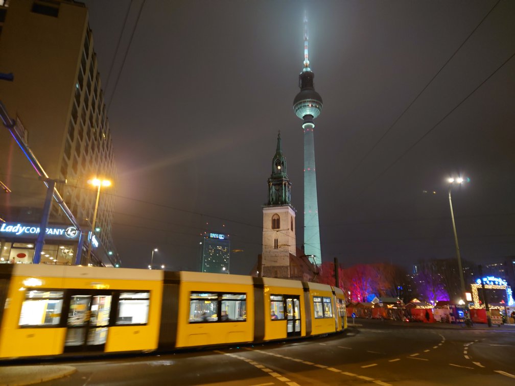  Fernsehturm Berlin.
