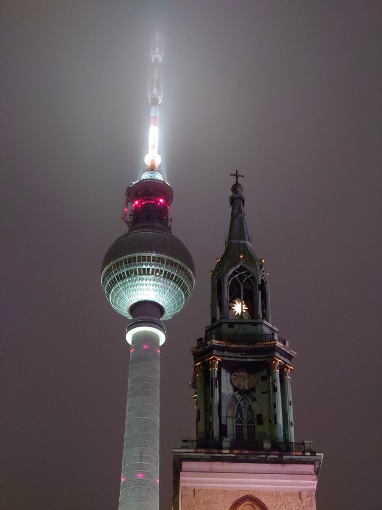  Fernsehturm Berlin.