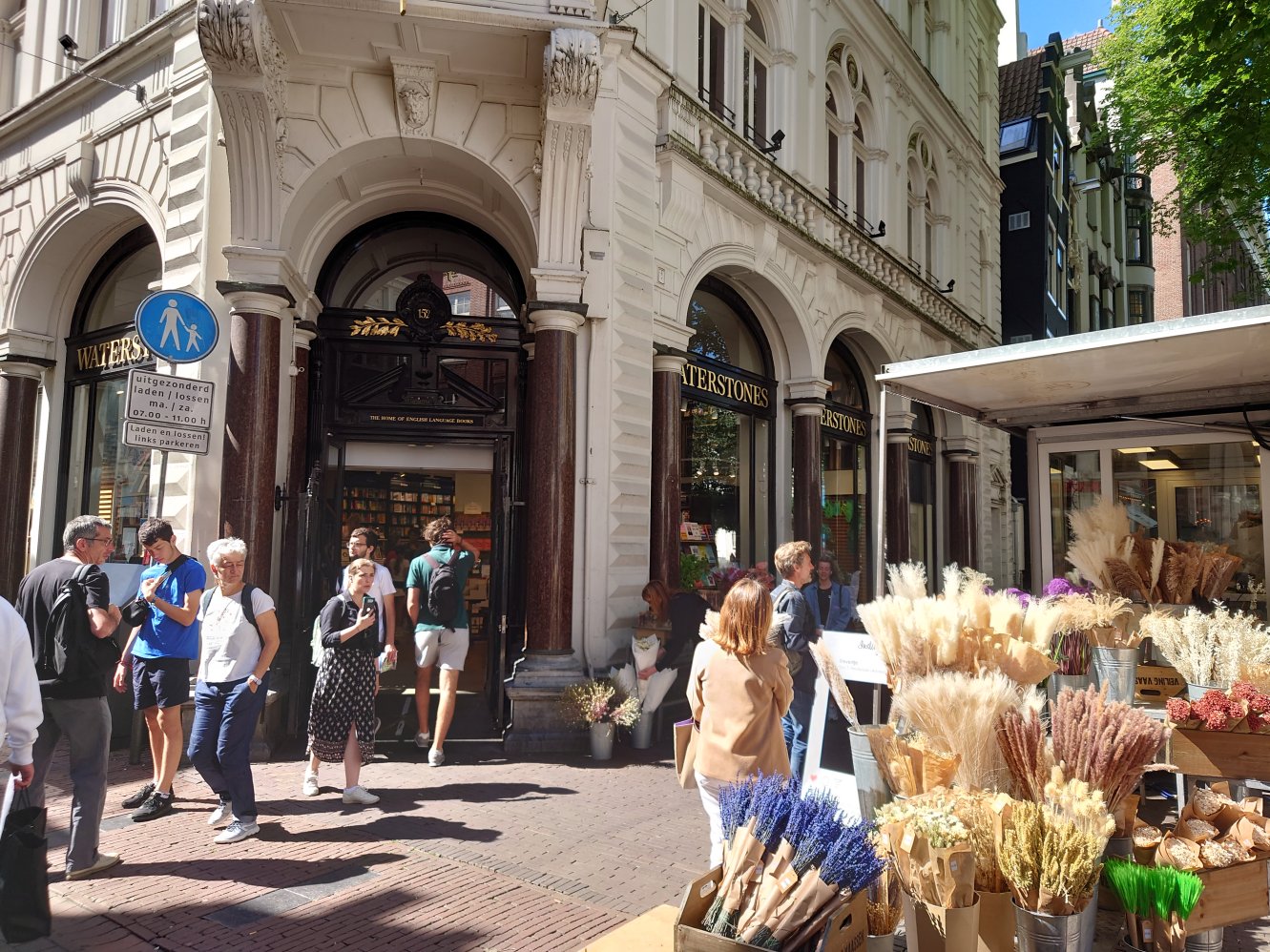 Impressions. Bookstores. Amsterdam 2022