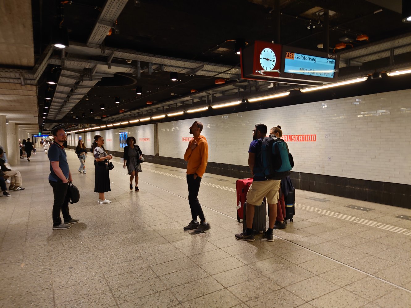 Isolatorweg metro. Amsterdam Centraal. Impressions. Amsterdam 2022