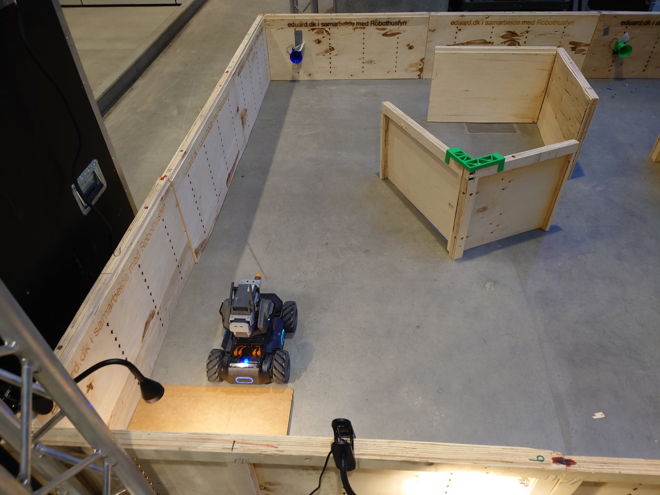 Robots. Dokk1. Aarhus. 28-30, August 2025. Robots. Dokk1. Aarhus. 28-30, August 2025.