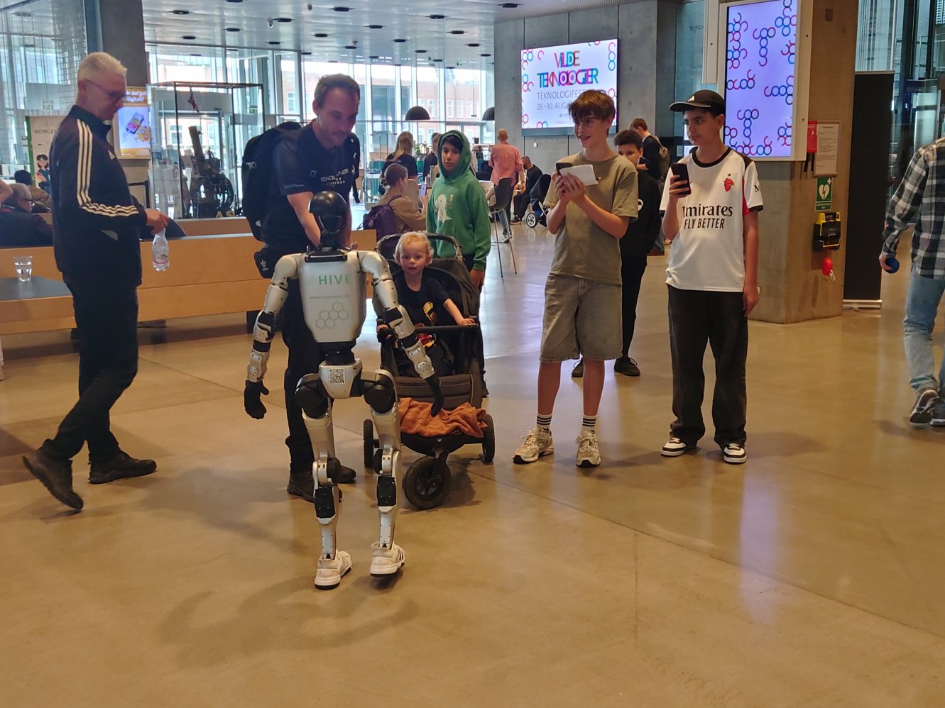 Robots. Dokk1. Aarhus. 28-30, August 2025. Robots. Dokk1. Aarhus. 28-30, August 2025.