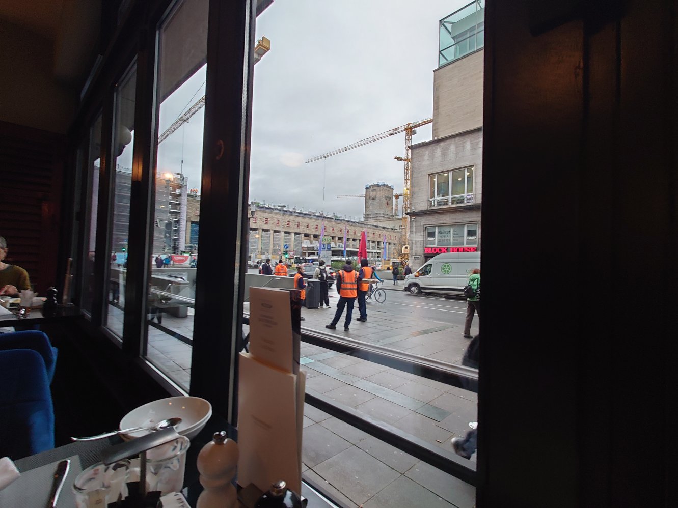 Stuttgart. 24 Nov 2025. Stuttgart. 24 Nov 2025.